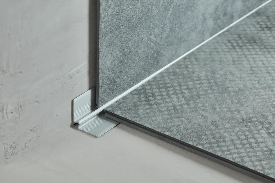 Inner Corner Silver Stair Nosing – Aluminium Edge Profile for 5mm LVT Flooring